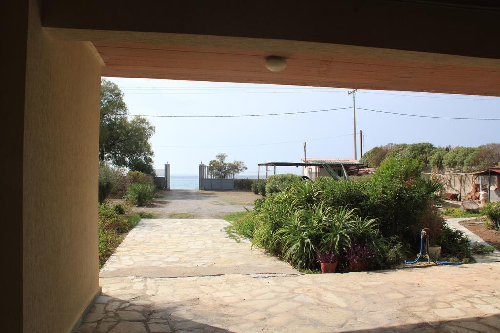 Sunset Beach House كاتو أليبوخوريون المظهر الخارجي الصورة