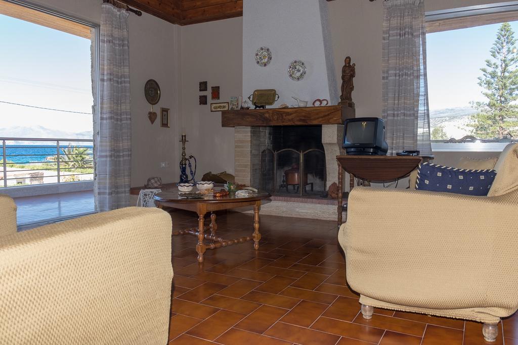Sunset Beach House كاتو أليبوخوريون المظهر الخارجي الصورة